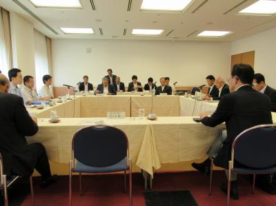 「JR伯備線新幹線化・フリーゲージトレイン導入促進三県議会議員協議会」の総会2