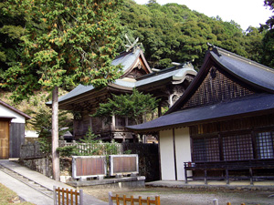 志呂神社（しろじんじゃ）