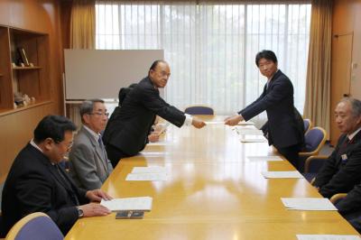 スポーツ議連知事への要望1