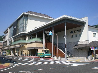 高梁市図書館