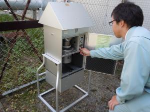 大気浮遊じんのサンプリング