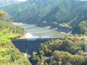 平成26年11月5日　黒木ダム貯水状況写真（貯水位　El=407.25m）