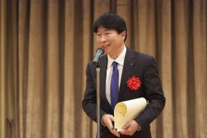 知事